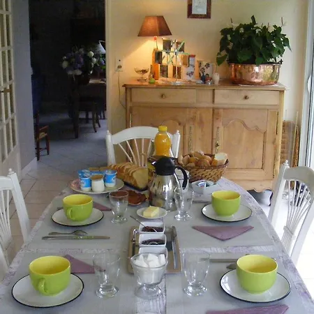 D'hotes Vignes Et Loire Panzió 3*