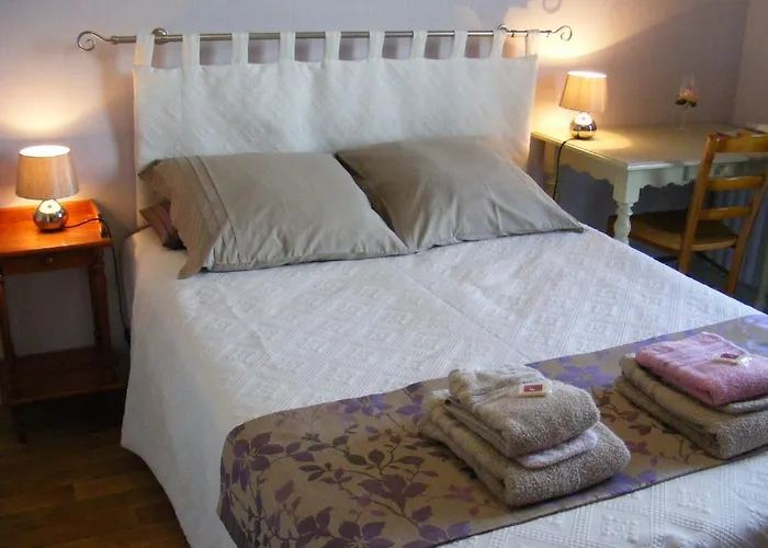 Chambres D'hotes Vignes Et Loire Bed & Breakfast