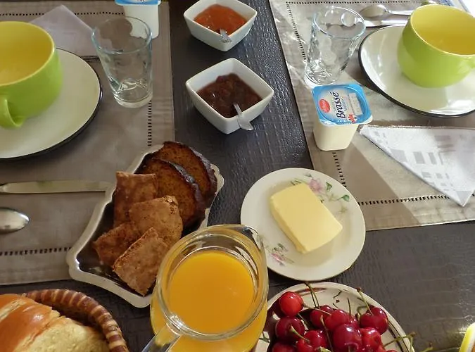 Chambres D'hotes Vignes Et Loire Bed & Breakfast